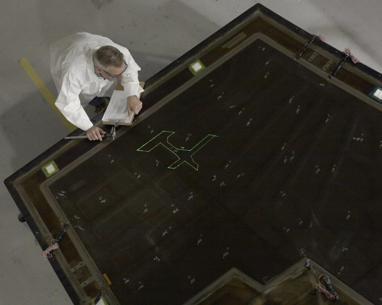 Carbon_BMI Composite H-Stab Spar (Laser Ply_Inspection)